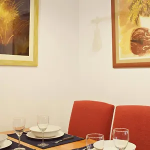 https://fantstico-apartamento-de-dos-dormitorios-en-el-soho.es-andalucia.com